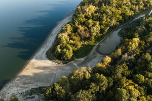 Hungary Cuts Power Use Amid Energy Crunch