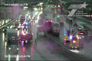 I 10 Crash Causes Lane Closures
