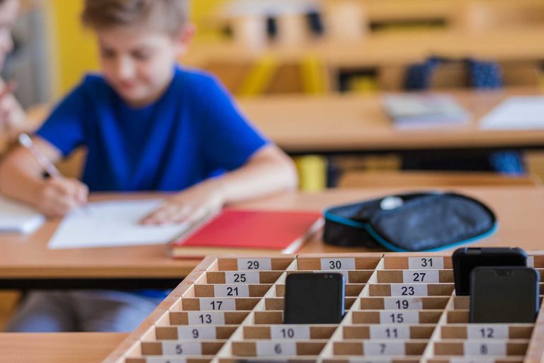Indiana Schools Implement Cell Phone Restrictions