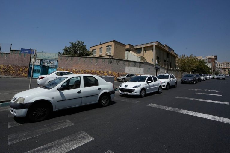 Iranian Gas Stations See Longer Lines As U S Sanctions Tighten