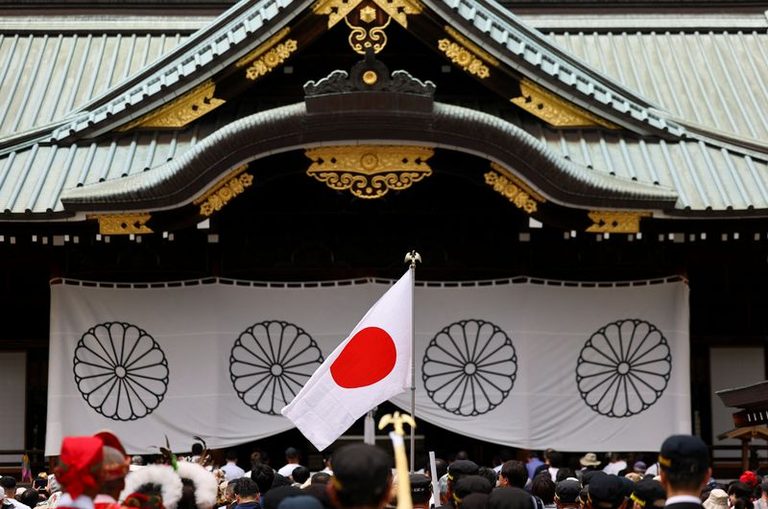 Japan Defense Minister Visits Yasukuni Shrine