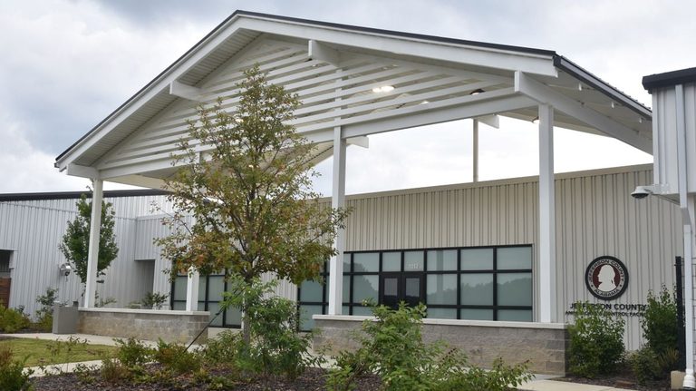 Jefferson County Commission Approves New Humane Society Facility Amid Data Cente