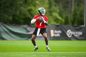 Jets Qb Geno Smith Day To Day