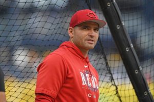 Joey Votto To Debut As On Air Analyst For Reds Vs Cubs On Wlwt
