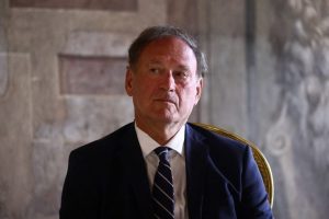 Justice Alito To Stay On Supreme Court