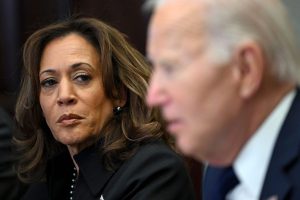 Kamala Harris Criticizes Biden S Faith In Republicans