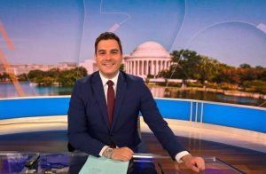 Kvia 7 Welcomes El Paso Native Mauricio Casillas As Evening News Co Anchor