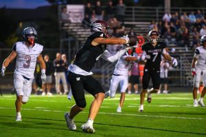 Lake Oswego Dominates Willamette In Season Opening 34 7 Loss