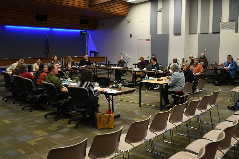 Lane Esd Seeks New Board Members