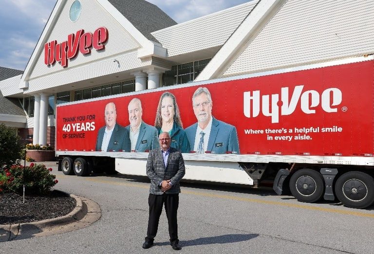 Lincoln Hy Vee Assistant Manager Honored