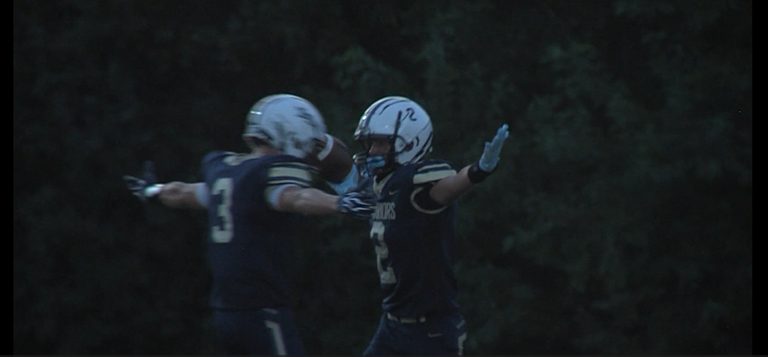 Lincoln Lutheran Holds Spirit Sword In Thrilling 28 26 Victory Over Lincoln Chri