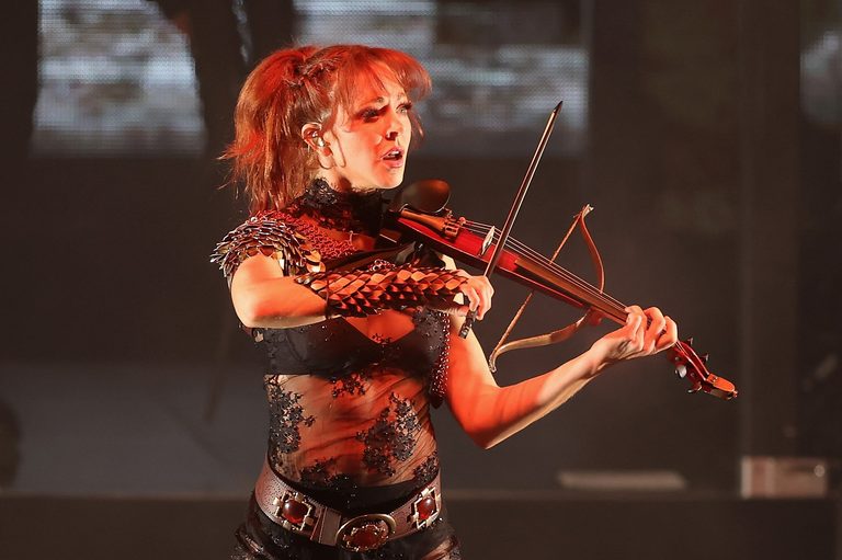 Lindsey Stirling To Perform At Buddy Holly Hall On Dec 23 Tickets Go On Sale Aug