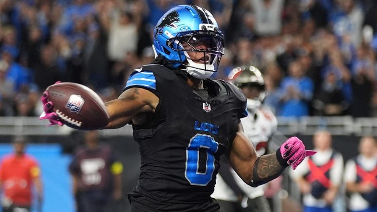 Lions Jahmyr Gibbs Signs 67 5M Deal