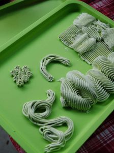 Los Angeles Pastry Chef Shares Nine Buttercream Decorating Tips For Home Bakers