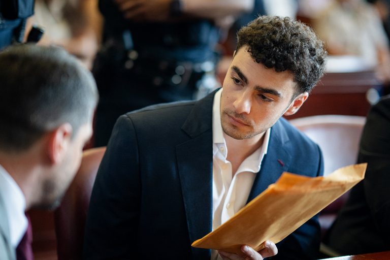 Luigi Mangione In Court