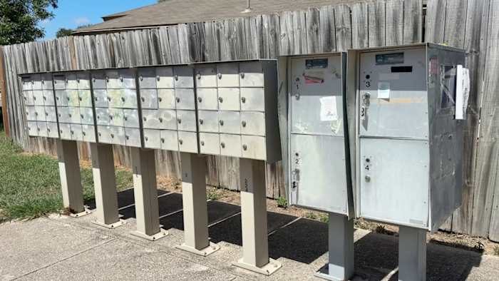 Mailbox Break Ins Plague San Antonio Neighborhood