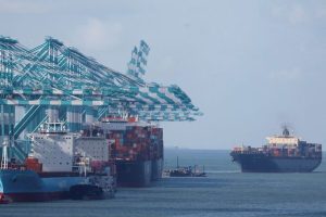 Malaysia Sees 5 8 Economic Growth