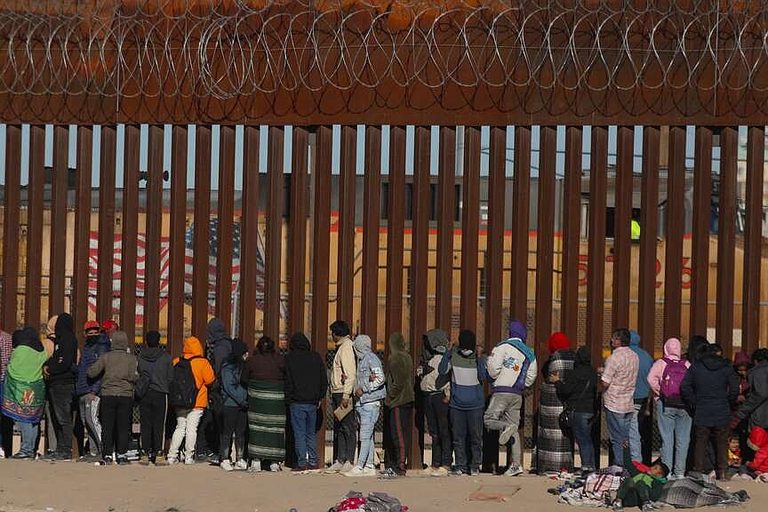 Mexico Presses U S To Investigate Deaths Of 17 Mexican Nationals In Ice Custody