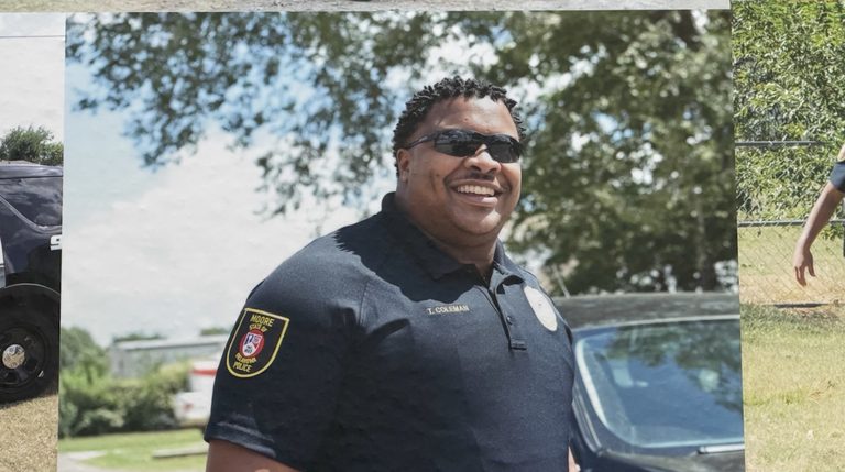 Moore Police Rally For Lt Terrance Coleman