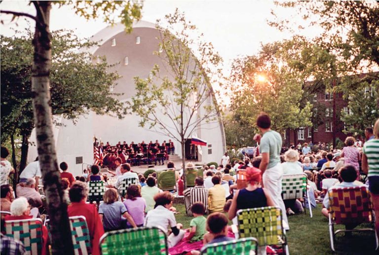 Naperville Exhibit Showcases Community Photos