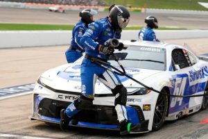 Nascar Drivers Scramble For Chase Spots
