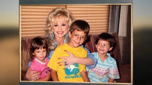 Natchitoches Remembers Dolly Parton S 1988 Visit While Filming Steel Magnolias