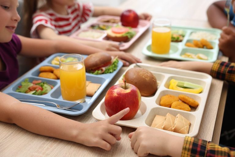 Natrona County School District Announces Free Meal Program
