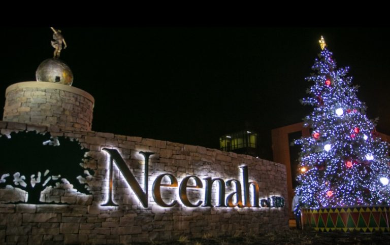 Neenah Named Top 25 Finalist In Hallmark Channel S Christmas Town Contest