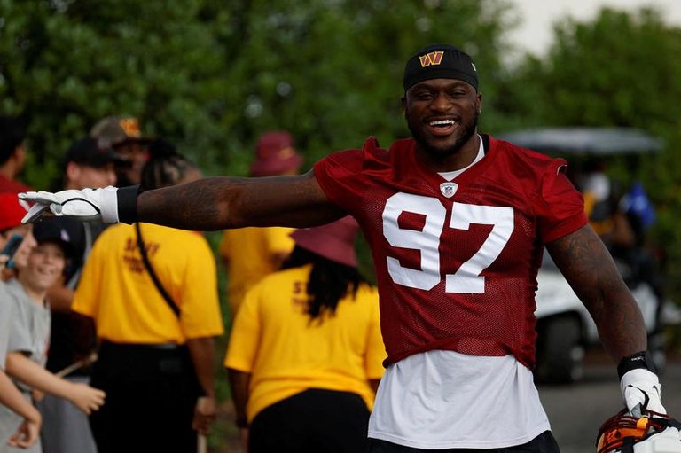 Nfl Player Retires Starts Foundation