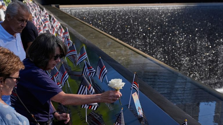 Nyc 9 11 Memorial Plaza Hosts 25Th Anniversary Ceremony And Tribute In Light
