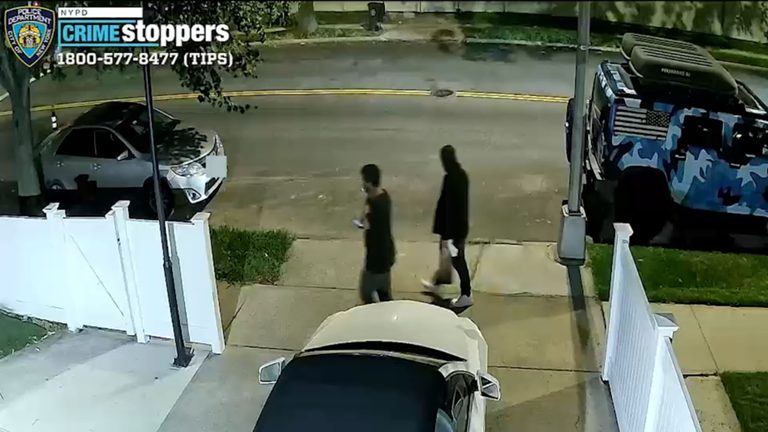 Nypd Seeks Suspects After Motor Oil And Feces Vandalize Two Queens Synagogues