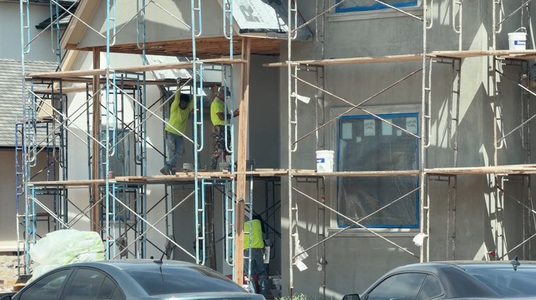 Oklahoma Workers Responders Battle Extreme Heat