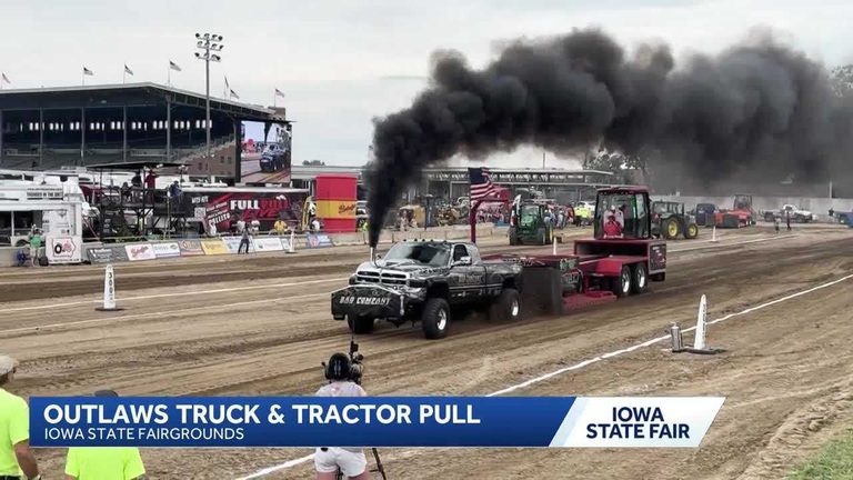 Outlaws Truck And Tractor Pull Thrills Crowd At Iowa State Fair