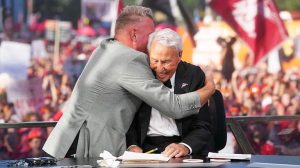 Pat Mcafee Denies Lee Corso Headgear Rumor And Discusses Espn Coverage