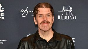 Perez Hilton S Mother Seeks Custody