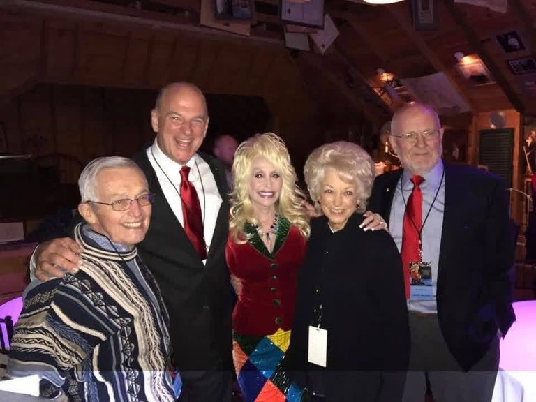 Peter Herschend Honors Dolly Parton S Legacy And Missouri S Imagination Library