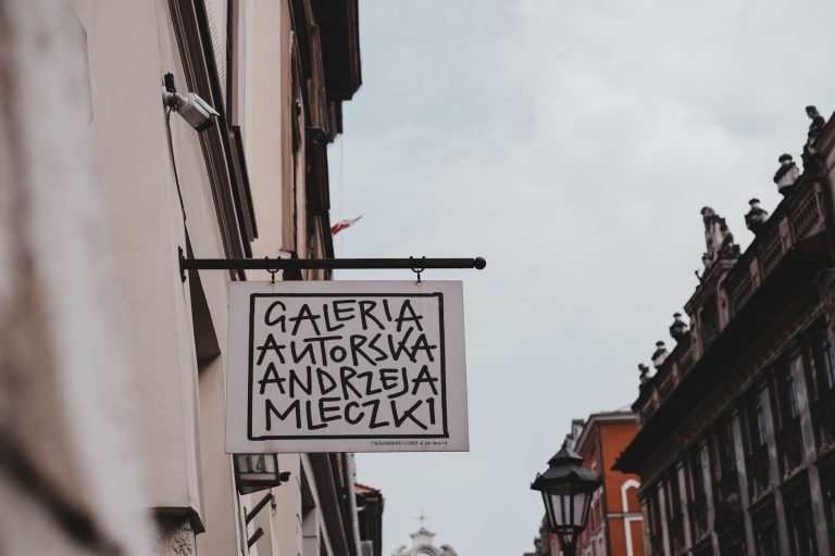 Galeria Staropolska — Warren