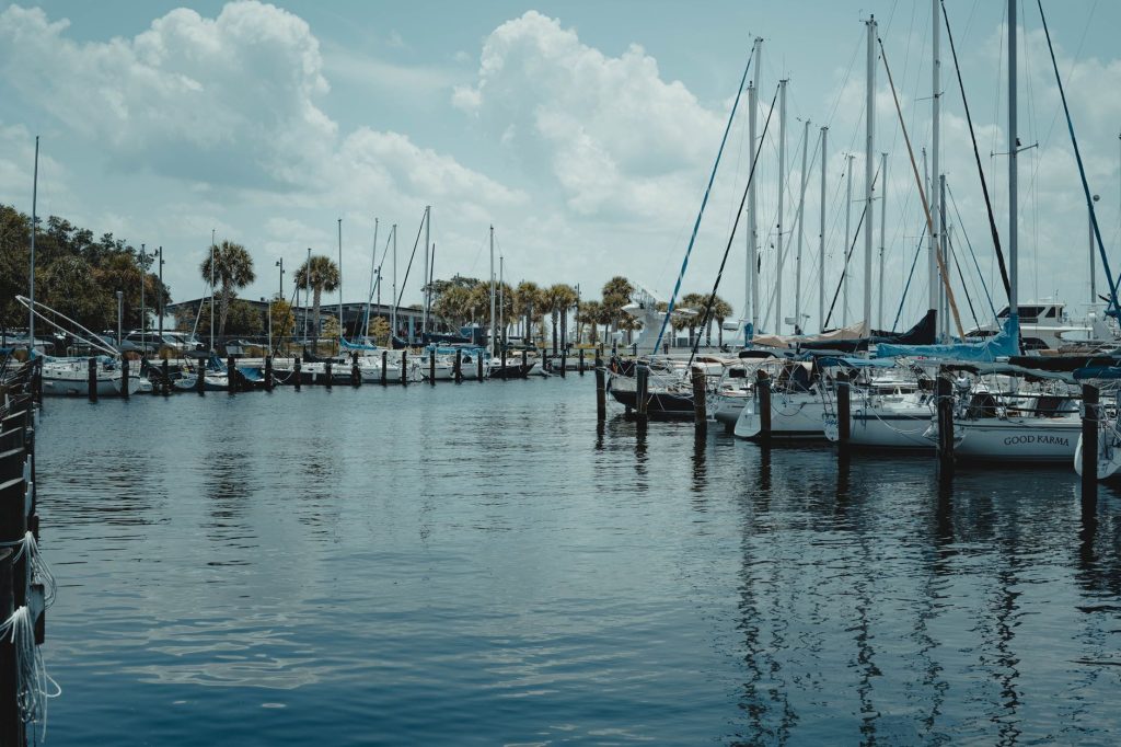 Taylor Creek Marina — Port St. Lucie