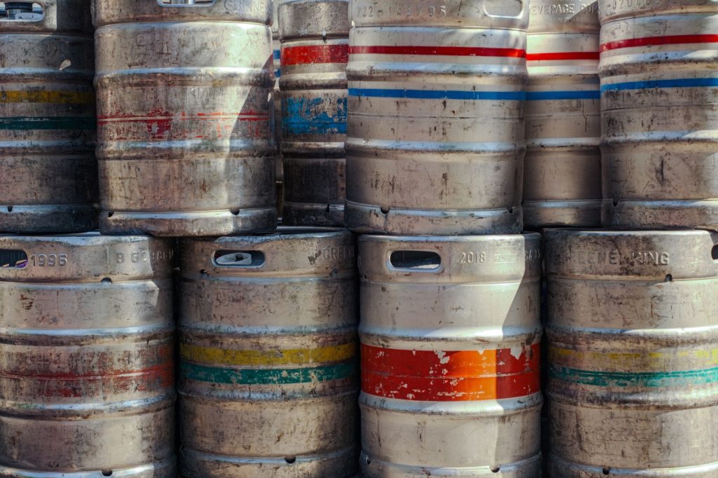 Wooden Keg Bar & Grill — Uniontown