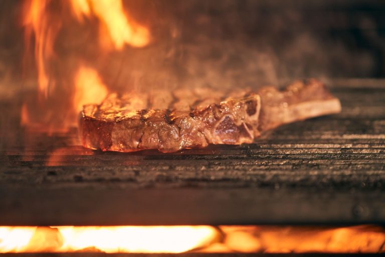 Texas Reds Steakhouse — Red River
