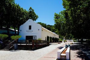 Cowesett Inn — Warwick