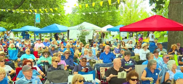 Polk County Democrats Rally At Des Moines Park To Boost Senate Campaign