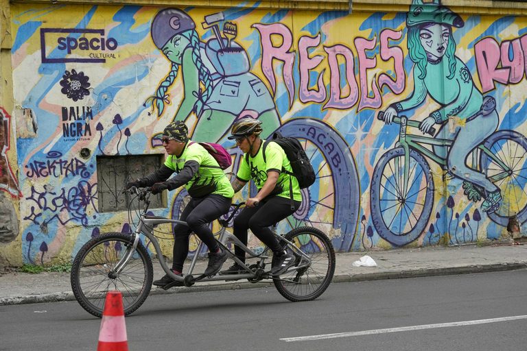 Quito S Ciegocleta Club Gives Blind Riders Freedom On Tandem Bicycles