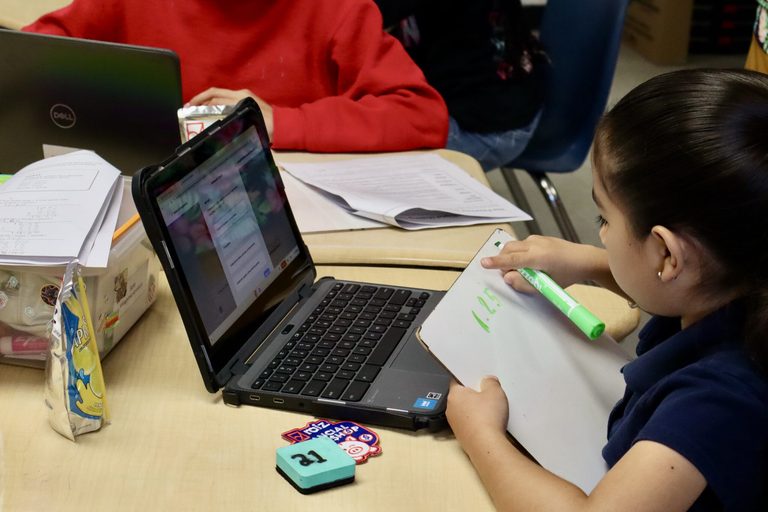 Raiz Launches Free Financial Education Courses For El Paso County Schools