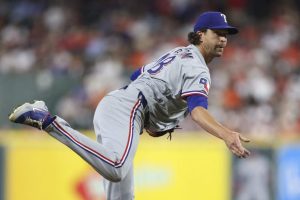Rangers Degrom Stays Put