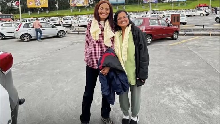 Roslyn Heights Family Searches For Missing Mother After Nepal Flood Disaster