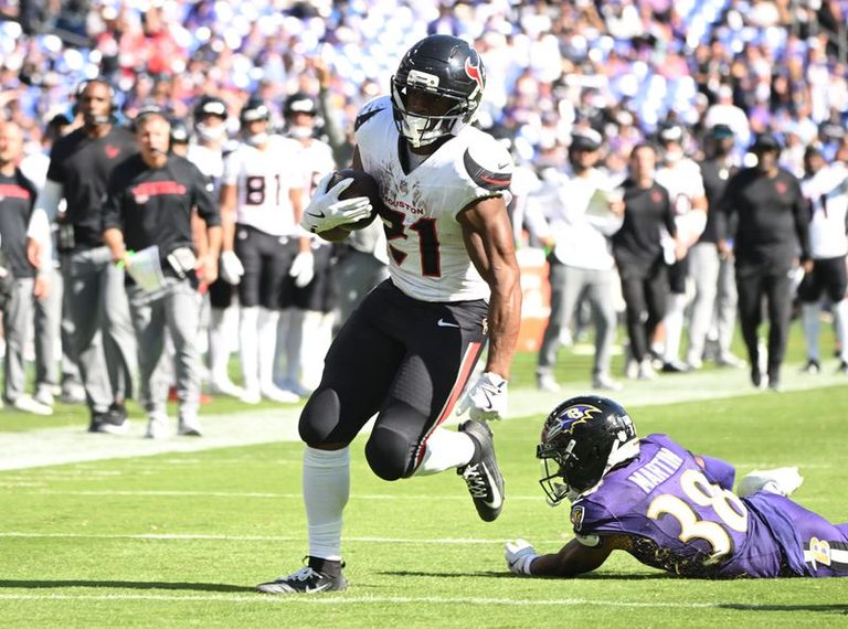 Running Back Nick Chubb 30 Announces Retirement On Instagram