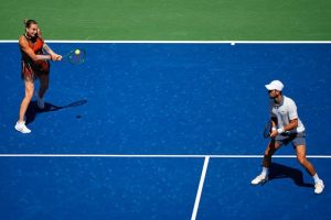 Sabalenka And Djokovic Eliminated In Opening Mixed Doubles Match At Us Open