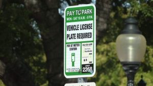 Sarasota City Council Pauses Paid Parking Expansion After Business Pushback
