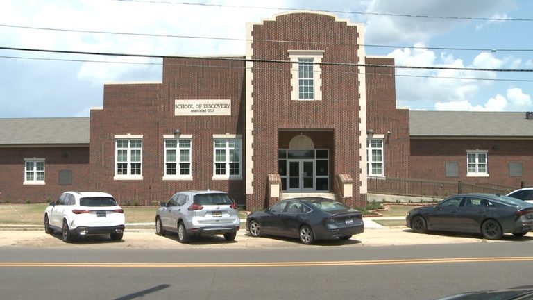 School Of Discovery In Selma Begins Cafeteria Renovation Meals Delivered Off Sit